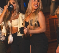 CAZ_7208
